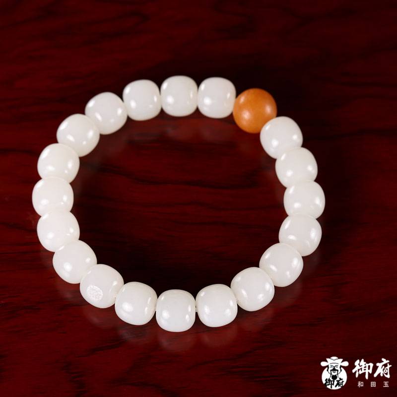 Xinjiang Hetian white seed jade barrel-bead bracelet, 45.7 g - Yufu Jade detail photograph 3