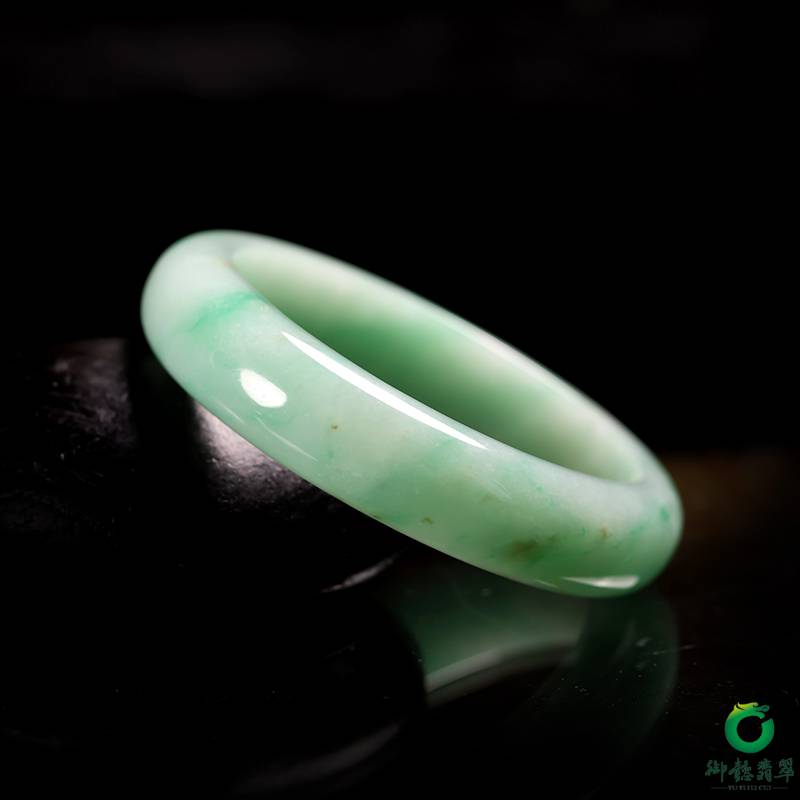 Burmese jadeite A-grade flat-band bangle in floating green (Ping An style), 70.8 g, 57.5 mm - Yufu Jade detail photograph 3