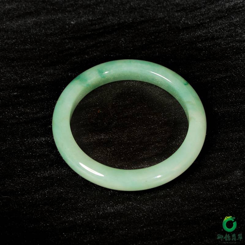 Natural Burmese jadeite A-grade bangle in full green, ice-waxy texture, 45.6 g, 55 mm - Yufu Jade detail photograph 3
