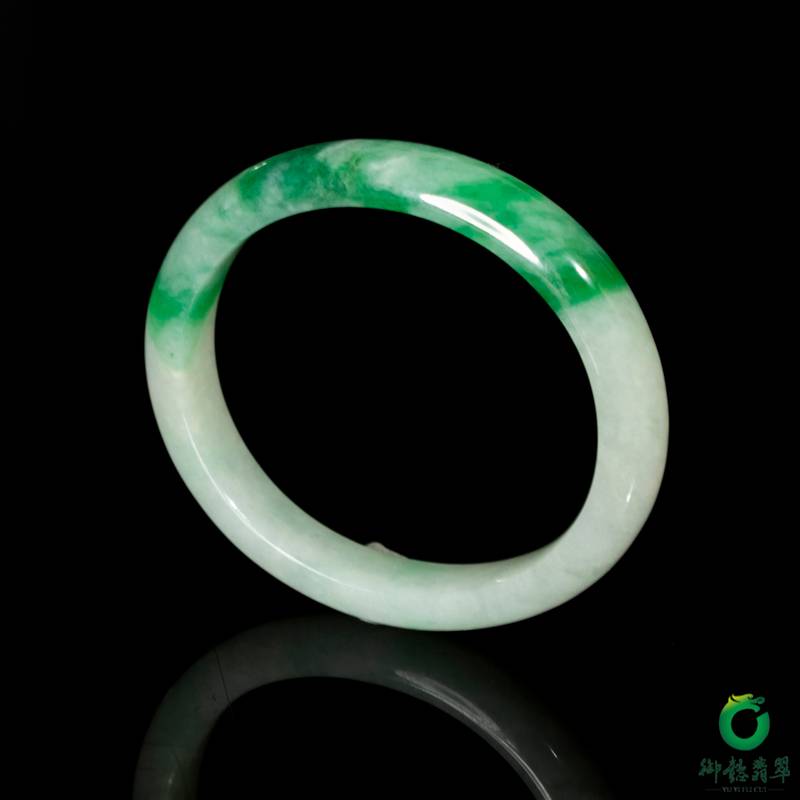 Burmese jadeite A-grade oval bangle in floating green (Guifei style), 43.7 g, 52 mm - Yufu Jade